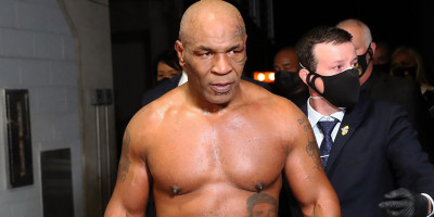 Mike Tyson Naik Ring Lagi, Siapa Lawannya? thumbnail